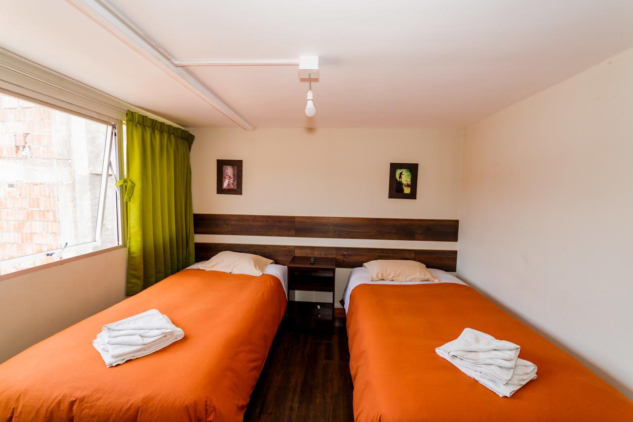 Ukukus Hostal *